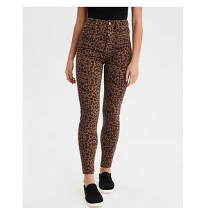 American Eagle Super Hi Rise Jegging Animal Print